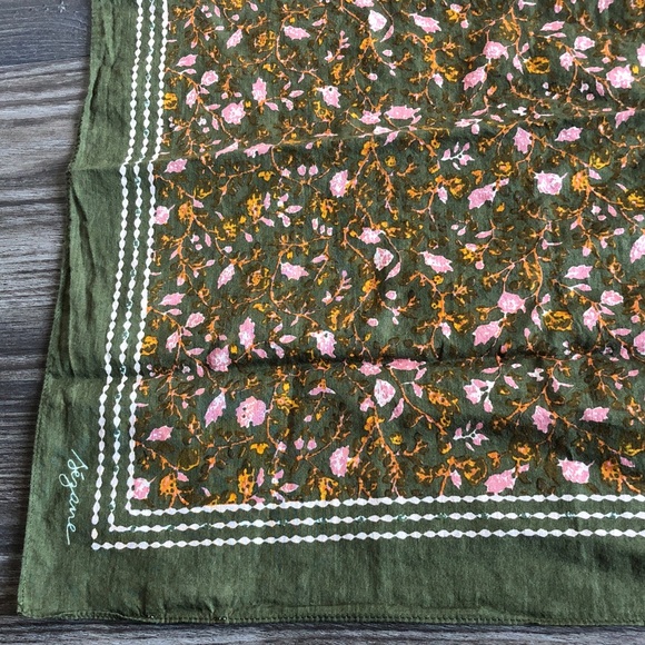 Sezane Green Floral Print Scarf - Picture 4 of 8